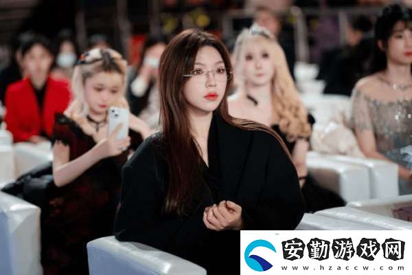 天云發(fā)布巔峰之夜妝造