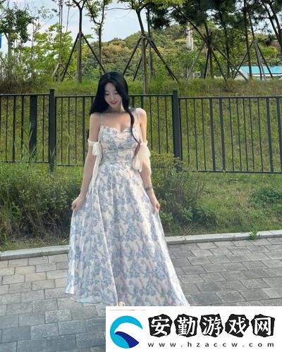 年輕的女教師4韓國(guó)引發(fā)熱議友