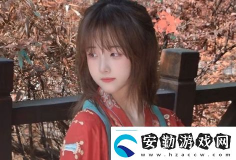 00后美女古風(fēng)美照十里紅妝太吸睛云想衣裳花想容