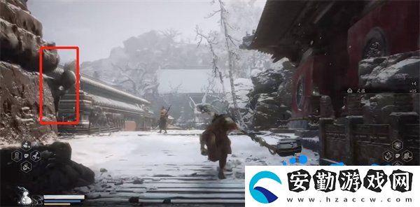 黑神話悟空亢金龍?jiān)谀?></p><p>4、接著在平臺(tái)的右前方位置，下坡繼續(xù)往院子中間移動(dòng)；</p><p style=